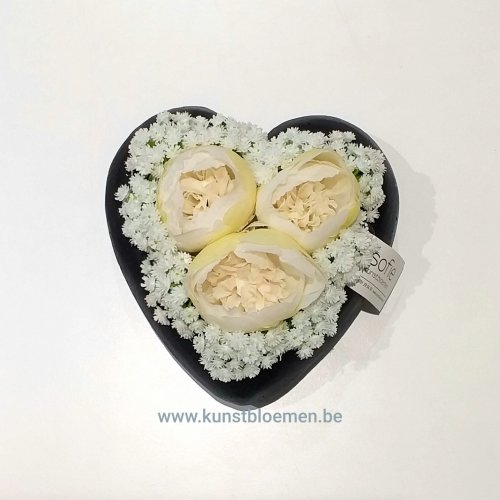 Witte bloemen in stone-hartje