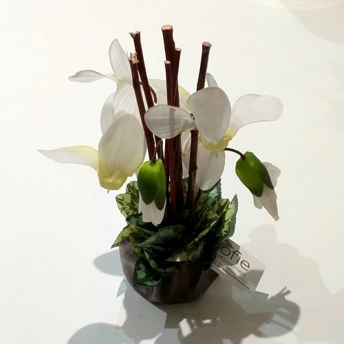 Kunstbloemen - Witte Cyclaam in loden buideltje kunstbloemen.be
