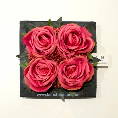 Kunstbloemen - 4 donker roze rozen in vierkanten stoonlook schaal kunstbloemen.be
